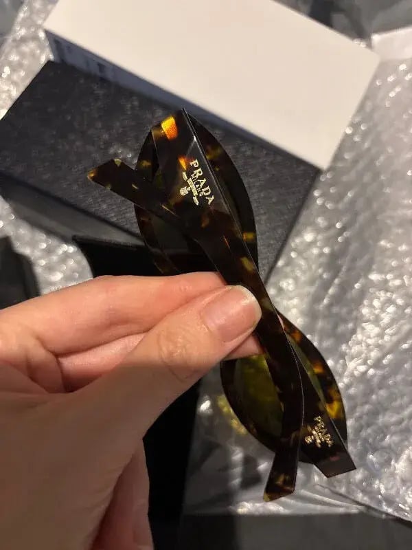 PRADA PR 26ZS 14L09Z